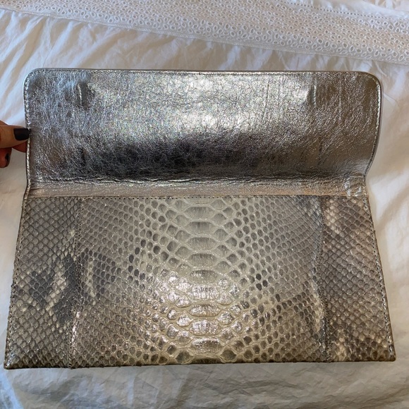 Carlos Falchi Python Silver/Metallic Flap Clutch - Picture 2 of 9